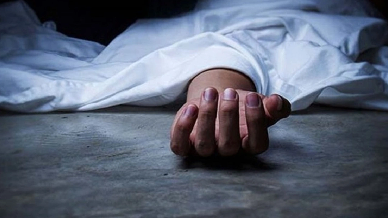 বাসা থেকে দুই সন্তানসহ চারজনের মরদেহ উদ্ধার