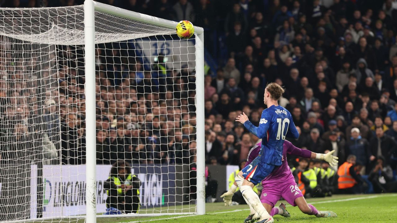 লিডসের প্রত্যাবর্তনে জয়ের সুযোগ হারাল চেলসি