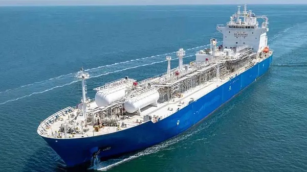 জ্বালানি তেলবাহী আরও ৪ জাহাজ দেশে পৌঁছেছে