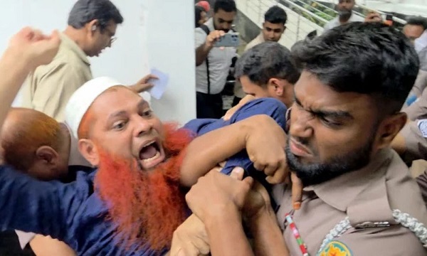 জয় বাংলা স্লোগান দিয়ে আসামিরা বললেন, ‘আমরা নির্দোষ’