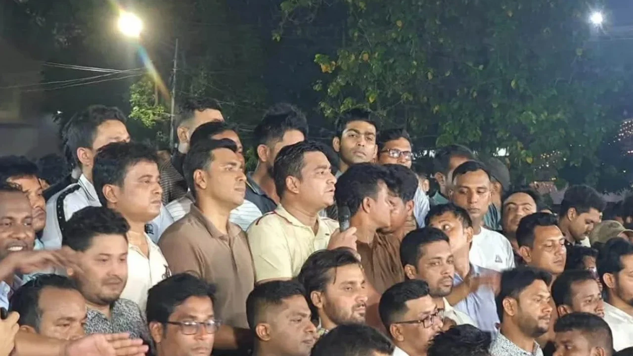 প্রতিটি ক্যাম্পাসে শিবিরকে ‘গুপ্ত’ বলার ঘোষণা ছাত্রদলের