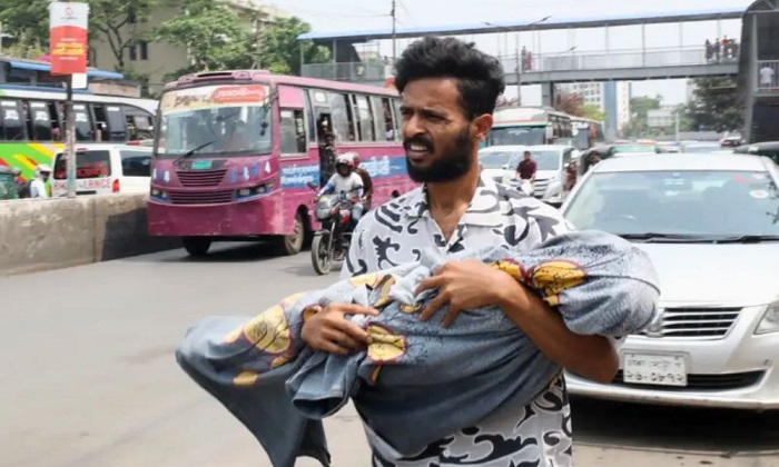 হামে শিশুর মৃত্যু, যে ভাইরাল ছবি কাঁদিয়েছে সবাইকে